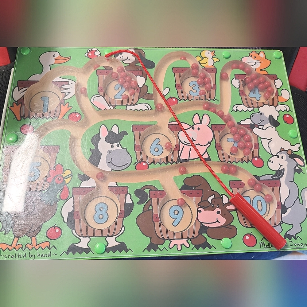 Melissa & Doug magnetic wand number maze 3+